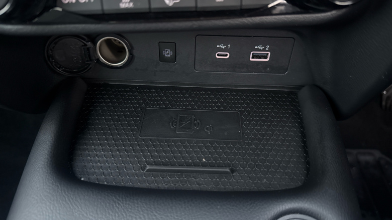 Nissan Juke 1.0 DiG-T N-Connecta 5dr Petrol Hatchback